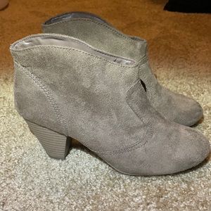 American Eagle Booties, Very Lush Women’s Size 7.5
